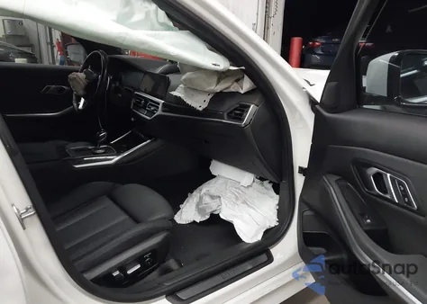 2020 BMW 330I z USA, uszkodzony, nr VIN 3MW5R1J02L8B23032